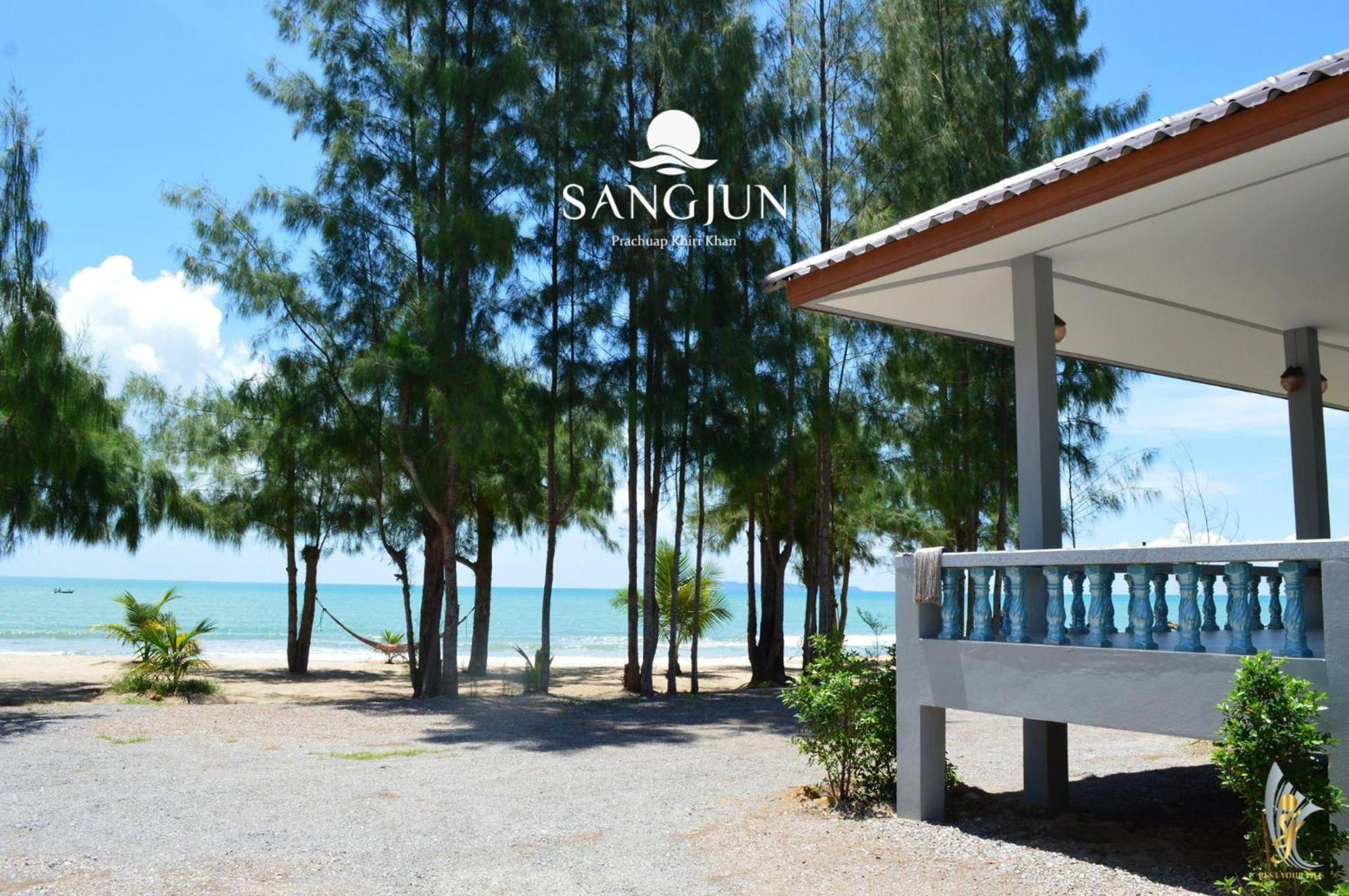 Sangjun On Beach Resort Bang Saphan Exterior foto
